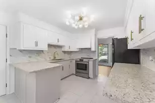 203 Stratford Dr, Summerville, SC 29485 - Photo 8