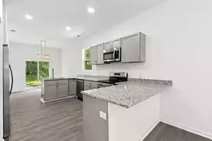 2013 Robertson Blvd, North Charleston, SC 29406 - Photo 6