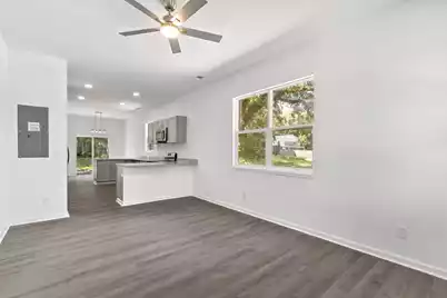2013 Robertson Boulevard, North Charleston, SC 29406 - Photo 4