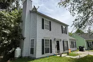 110 Nottingham Ct, Summerville, SC 29485 - Photo 2