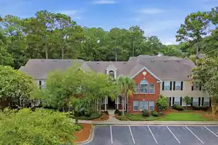 1744 Wyngate Cir, Mount Pleasant, SC 29466 - Photo 2