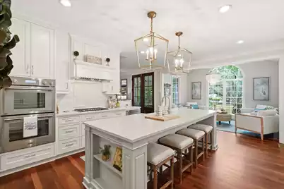 2101 Beckenham Drive, Mount Pleasant, SC 29466 - Photo 10
