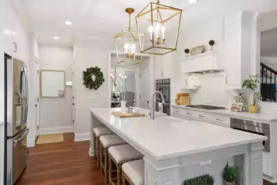 2101 Beckenham Drive, Mount Pleasant, SC 29466 - Photo 12