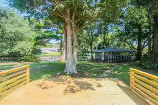 2345 Wofford Rd, Charleston, SC 29414 - Photo 16