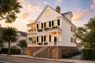 18 Trumbo St, Charleston, SC 29401 - Photo 1