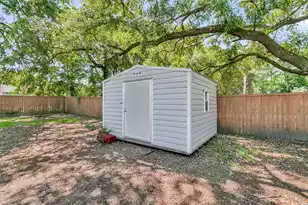 934 Yorktown Dr, Charleston, SC 29412 - Photo 8