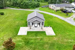 318 Live Oak Dr S, Moncks Corner, SC 29461 - Photo 2