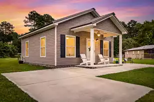 318 Live Oak Dr S, Moncks Corner, SC 29461 - Photo 1