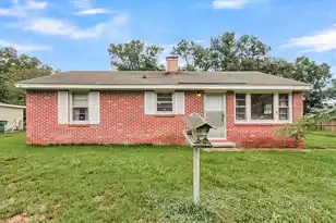 225 Laurel Ave, Goose Creek, SC 29445 - Photo 1