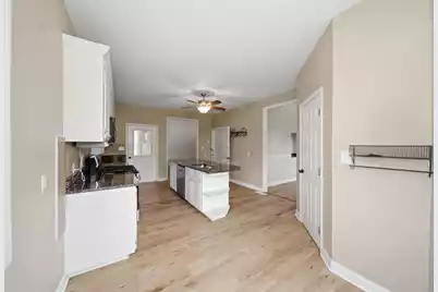 201 Bramblewood Circle, West Columbia, SC 29172 - Photo 14