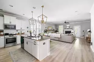 2824 Wagner Wy, Mount Pleasant, SC 29466 - Photo 4