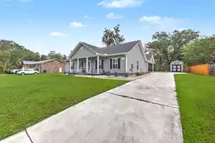 1331 Dennis Blvd, Moncks Corner, SC 29461 - Photo 2