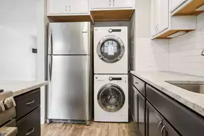7 Doughty Street #Apt B, Charleston, SC 29403 - Photo 8