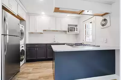 7 Doughty Street #Apt B, Charleston, SC 29403 - Photo 6