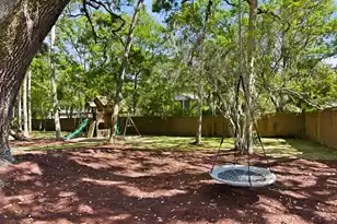 103 Oakview Ln, Isle Of Palms, SC 29451 - Photo 38
