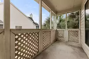 348 Sandpiper Dr, Mount Pleasant, SC 29464 - Photo 2