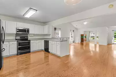 558 Holiday Drive, Summerville, SC 29483 - Photo 16