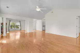 558 Holiday Dr, Summerville, SC 29483 - Photo 14