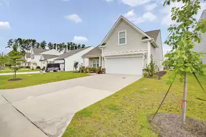 418 Avocet Drive, Summerville, SC 29486 - Photo 2