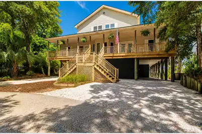 302 Huron Avenue E, Folly Beach, SC 29439 - Photo 1