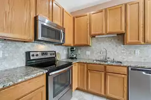 1516 Cypress Pointe Dr, Mount Pleasant, SC 29466 - Photo 8