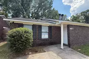 152 Dorchester Manor Blvd #A, North Charleston, SC 29420 - Photo 2