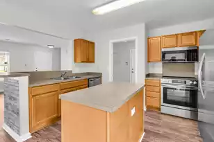 401 Beverly Dr, Summerville, SC 29485 - Photo 12