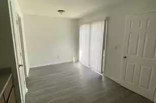 8042 Thelen St, North Charleston, SC 29406 - Photo 4