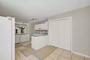 201 Smithfield Ave, Summerville, SC 29485 - Photo 18