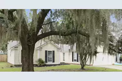 201 Smithfield Avenue, Summerville, SC 29485 - Photo 1