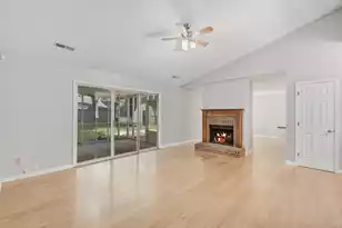 201 Smithfield Ave, Summerville, SC 29485 - Photo 6