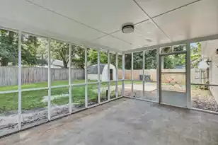 201 Smithfield Ave, Summerville, SC 29485 - Photo 32