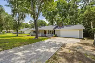 16 Wiggins Rd, Beaufort, SC 29907 - Photo 2