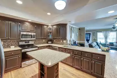 1639 Central Avenue, Summerville, SC 29483 - Photo 10