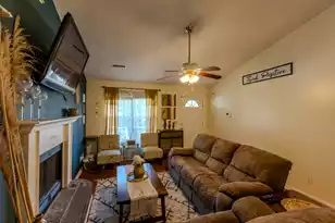 469 Courtland Dr, Summerville, SC 29486 - Photo 4