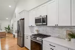 330 Riverland Dr, Charleston, SC 29412 - Photo 18