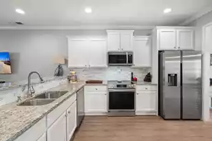 313 Forsythia Ave, Summerville, SC 29483 - Photo 16