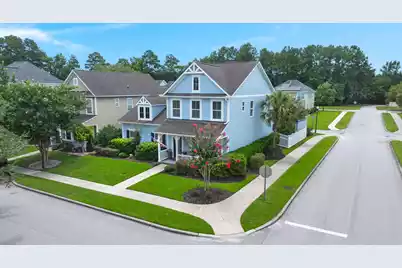 313 Forsythia Avenue, Summerville, SC 29483 - Photo 2