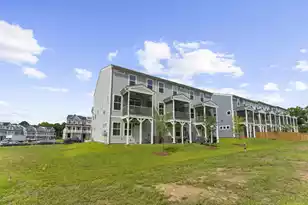 422 Katies Scenic Ct, Charleston, SC 29492 - Photo 2