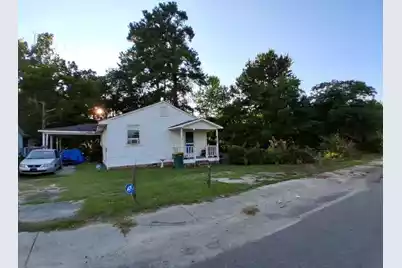 27 Barfield Street N, Manning, SC 29102 - Photo 2