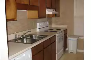 4749 Linfield Ln, North Charleston, SC 29418 - Photo 2