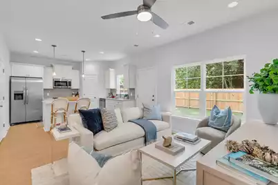 184 Boundary Street W, Summerville, SC 29485 - Photo 8