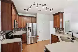 302 Lakewind Dr, Moncks Corner, SC 29461 - Photo 20