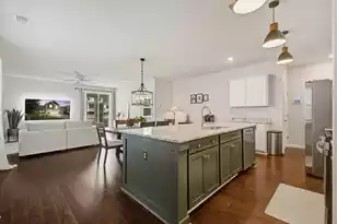 3818 Sawmill Ct, Mount Pleasant, SC 29429 - Photo 6