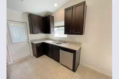 255 Coosawatchie Street, Summerville, SC 29485 - Photo 6