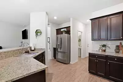 805 Redbud Lane, Summerville, SC 29486 - Photo 4