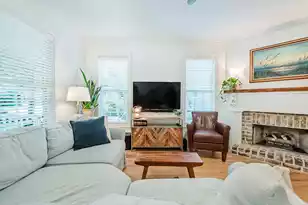 1124 Sea Island Crossing Ln, Mount Pleasant, SC 29464 - Photo 6