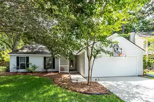 1231 Center Lake Dr, Mount Pleasant, SC 29464 - Photo 1