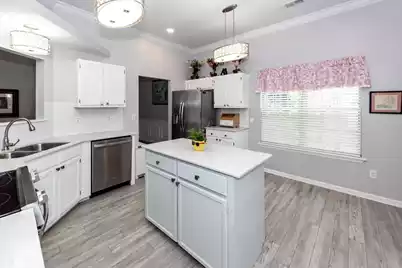 1231 Center Lake Drive, Mount Pleasant, SC 29464 - Photo 8