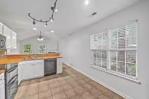 1612 Poinsettia Rd, Charleston, SC 29407 - Photo 16